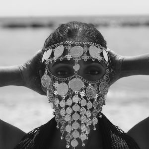 Meet your Posher, Surini